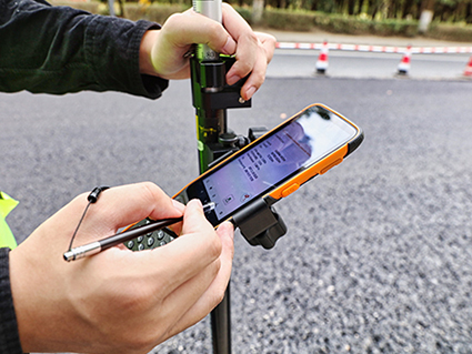 hce600-rugged-field-data-controller-chcnav